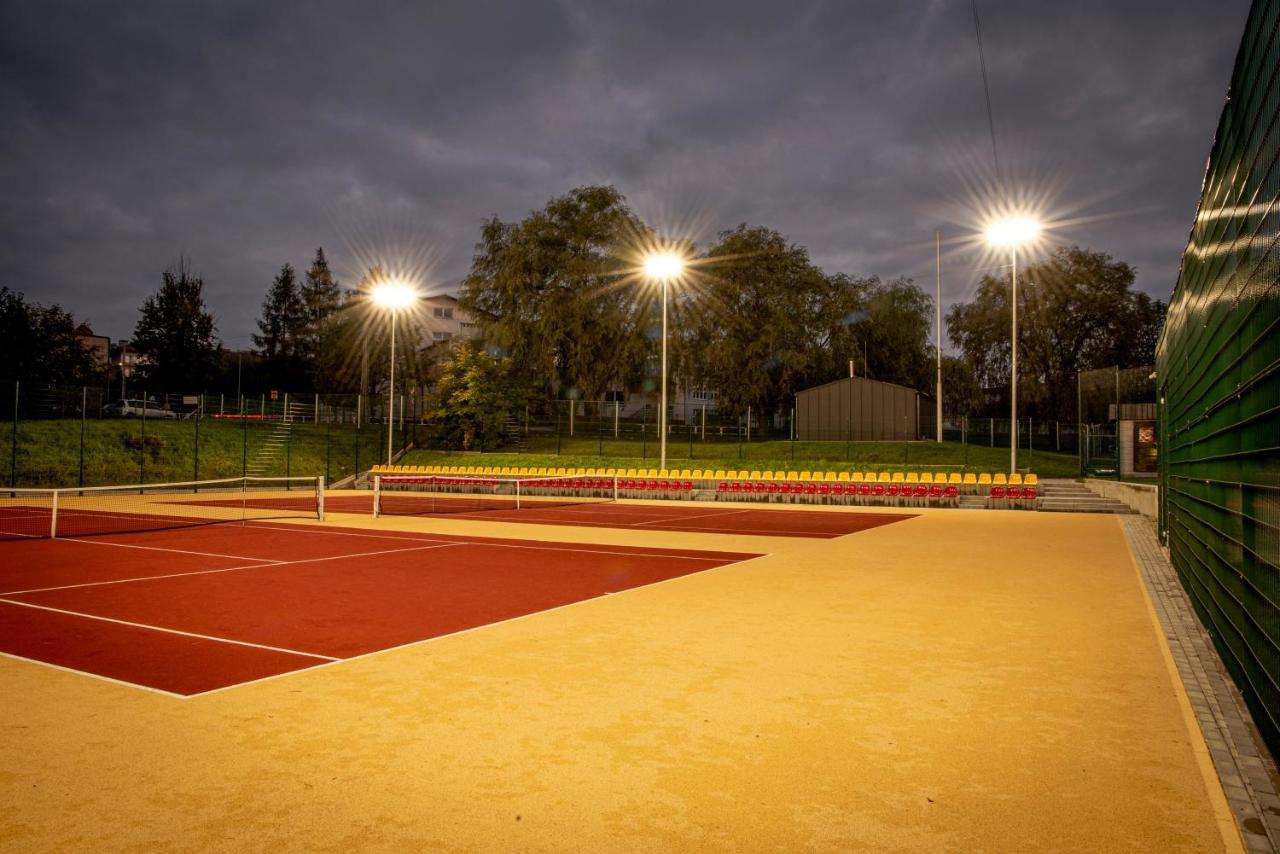 הוסטל קאלבאריה זברז'ידובסקה Pawilon Sportowo Turystyczny Kalwarianka מראה חיצוני תמונה